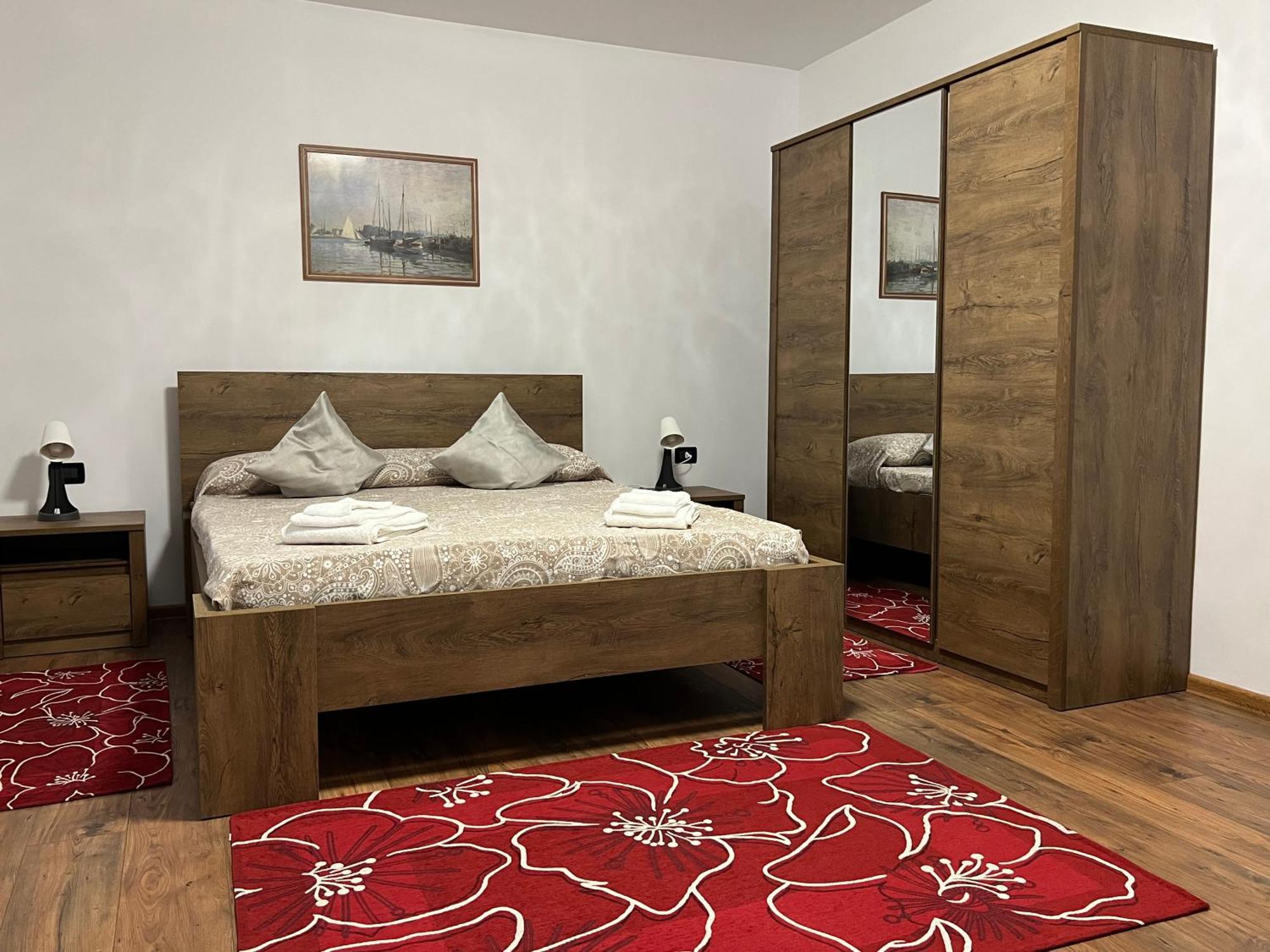 Gara Arcu Apartament Lägenhet Iasi Exteriör bild
